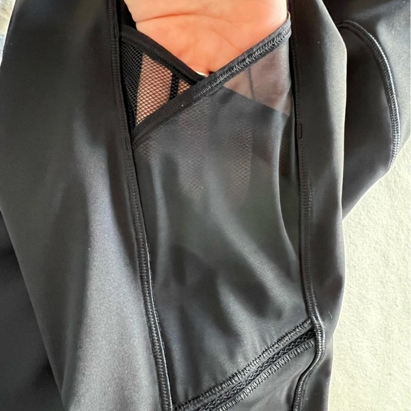 Lululemon Speed Up Tight Mesh 28 Leggings in Black - Picture 15 of 16